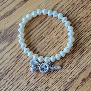 Pearl Stretch Bracelet in Cream with Silver Charms